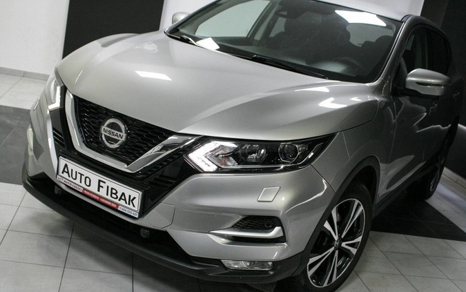 Nissan Qashqai cena 75900 przebieg: 75000, rok produkcji 2019 z Czarnków małe 232